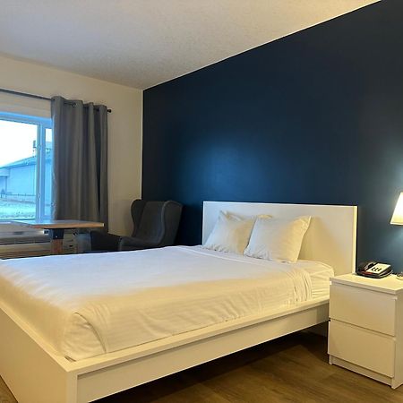 Cloud 9 Inn Whitecourt Eksteriør billede