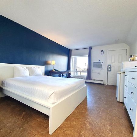 Cloud 9 Inn Whitecourt Eksteriør billede
