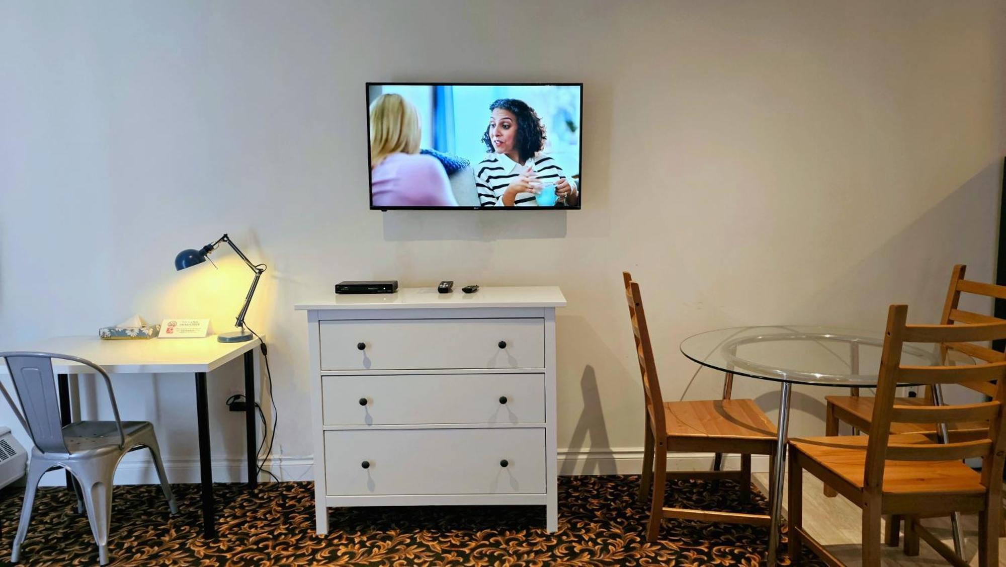 Cloud 9 Inn Whitecourt Eksteriør billede