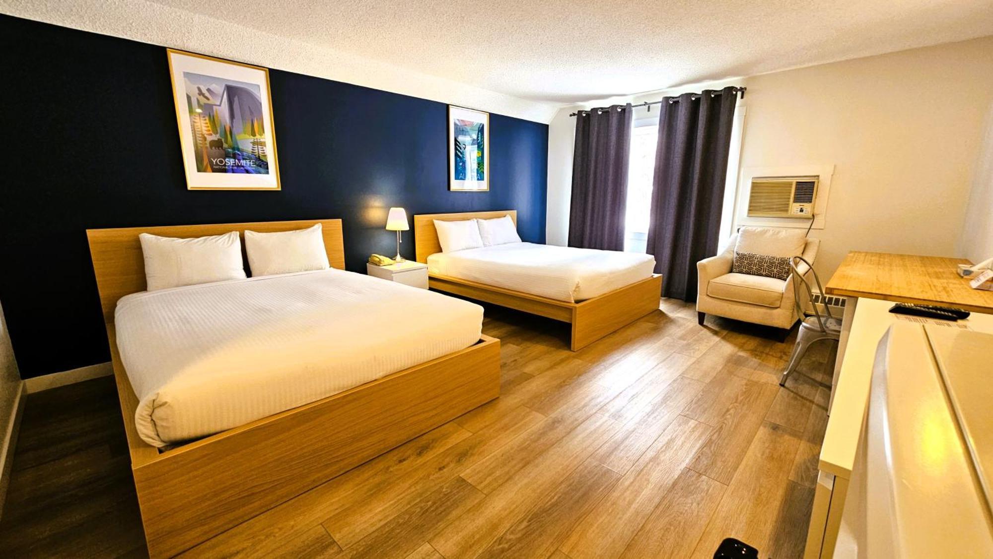 Cloud 9 Inn Whitecourt Eksteriør billede