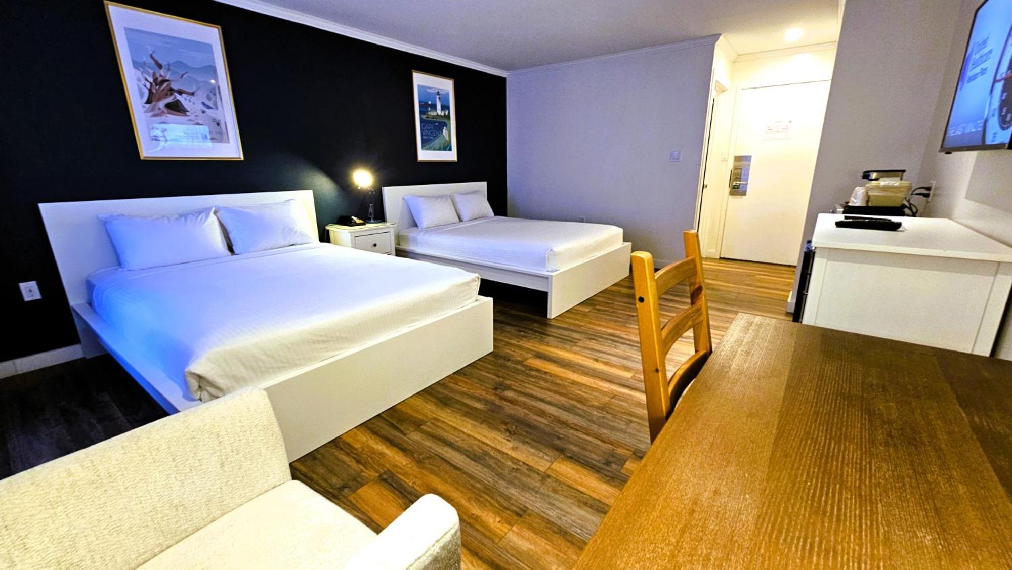 Cloud 9 Inn Whitecourt Eksteriør billede