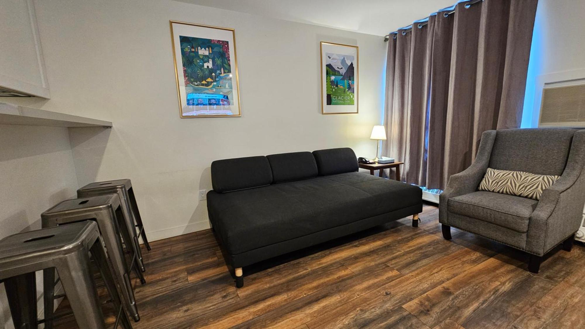 Cloud 9 Inn Whitecourt Eksteriør billede