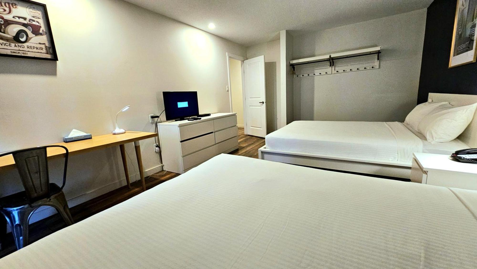 Cloud 9 Inn Whitecourt Eksteriør billede