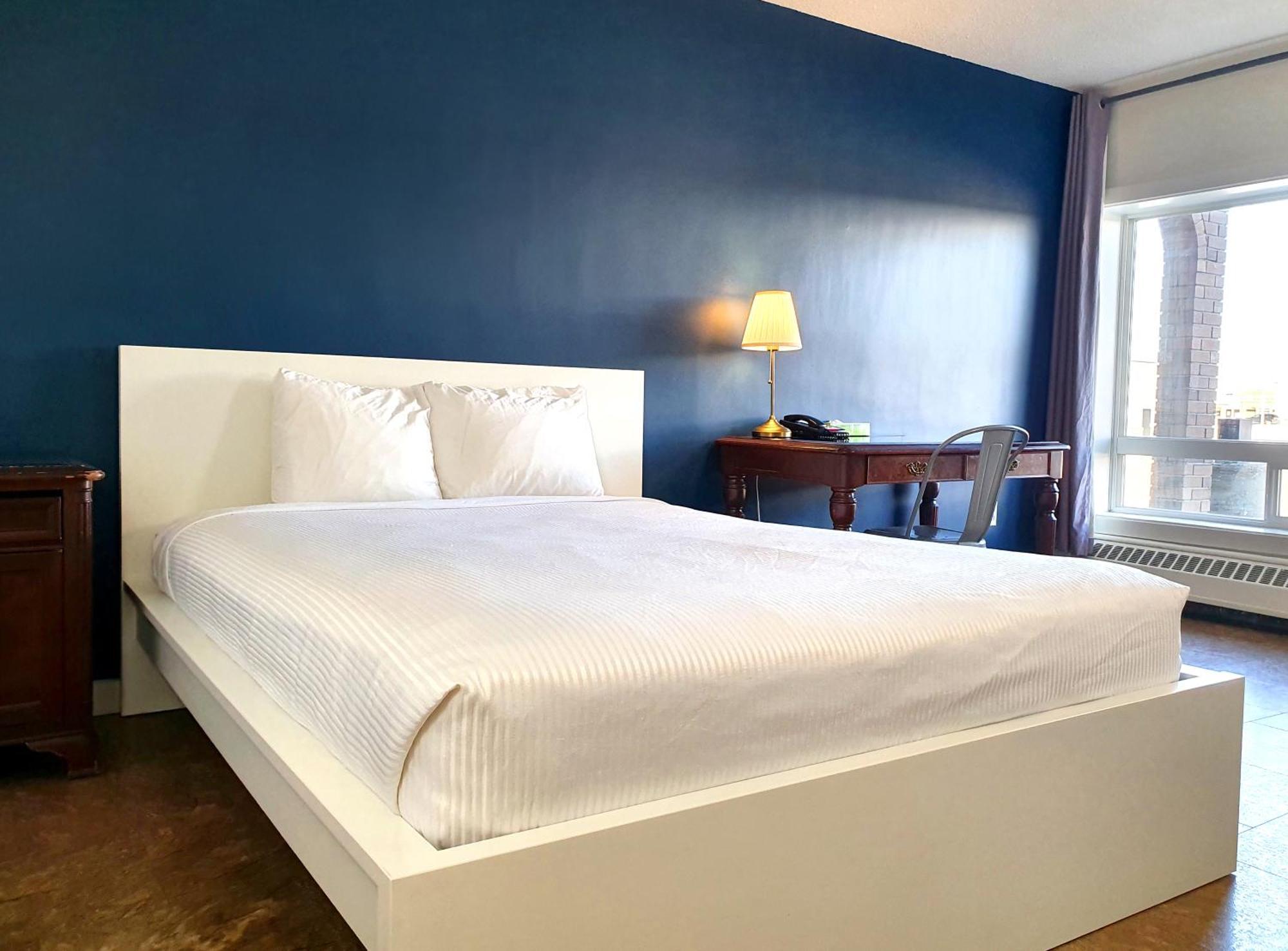 Cloud 9 Inn Whitecourt Eksteriør billede