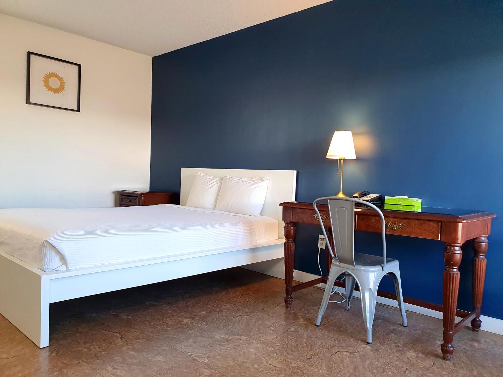 Cloud 9 Inn Whitecourt Eksteriør billede